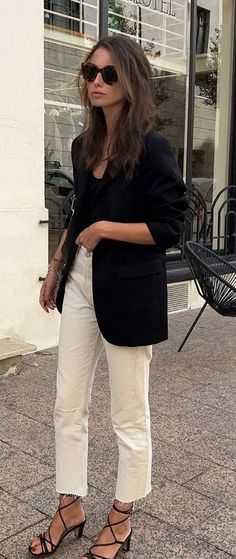 Black And White Outfit, Design Moda, Classic Outfits, Black Blazer