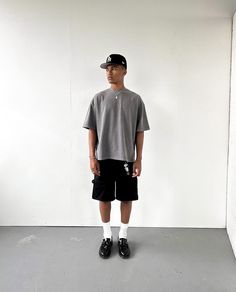 Black Loafers Mens Outfit, Loafer Shorts Outfit, Uniqlo Airism Oversized Tee Outfit Men, Black Shorts Outfit Men Streetwear, Black Shorts Outfit Men, Shorts Outfit Men, Oversized Tee Outfit, Black Shorts Outfit