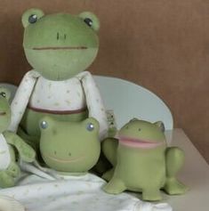 Tikiri | Baby Organic 4pc Gift Set - Frog Sand Play