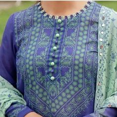 Kurti Gala Design, Lawn Dresses Designs, Maira Khan, Suit Stitching, Laces Design, Dress Pics, Neck Patterns, Eastern Dresses