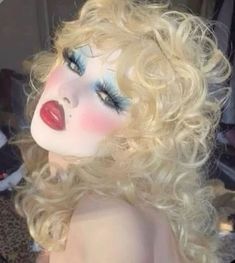 Matte Make Up, Funky Makeup, Drag Make-up, Drag Makeup, Photographie Portrait Inspiration, Edgy Makeup, Clown Makeup