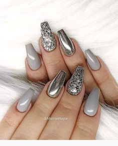 Nye Nails Coffin, Silver New Years Nails, Nails Coffin Long, Ballerina Nails Designs, Nye Nails, Silver Nail Designs, White And Silver Nails, Stem Challenge, White Glitter Nails