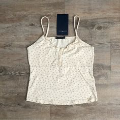 New With Tags. Tiffany Tank, Tops Brandy Melville, Fits Clothes, Nyc Trip, Brandy Melville Tops, Floral Tank, Cute Fits, Dream Clothes, Christmas List