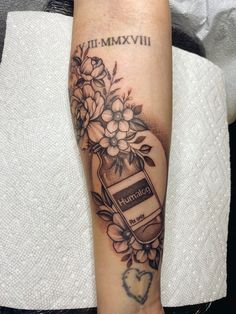 I got this tattoo for my son. He is Type One Diabetic. It’s a stippling floral tattoo with a Humalog Insulin bottle. Insulin Dependent Tattoo, Insulin Tattoo Ideas, Insulin Bottle Tattoo, Autoimmune Tattoo Ideas, Insulin Vial Tattoo, Insulin Tattoo, Type 1 Tattoo Ideas, Aunt Tattoo, T1d Tattoo