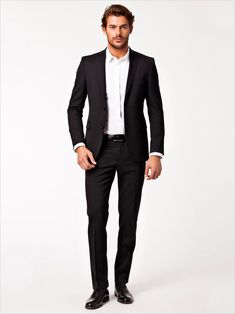 JaceyElthalion Jacey Elthalion, Wedding Guest Outfit Inspiration, Man Suits, Costume Noir, Men Photography, Guest Attire, Wedding Attire Guest, Photography Poses For Men, Casual Work Outfits