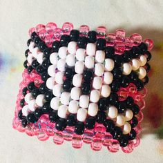 Can come in two different sizes. Made with rainbow elastic cord and pink glitter beads. Thank you! ☠️💖 Character Kandi Bracelets, Kandi Bracelets Patterns, Pride Kandi, Kandi Inspiration