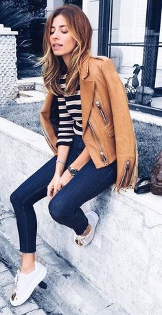 Camel moto jackets | HOWTOWEAR Fashion Camel Leather Jacket Outfit, Camel Jacket Outfit, Spring Jacket Outfit, Svarta Outfits, Striped Top Outfit, Brown Leather Jacket Outfit, Camel Leather Jacket, Fashion Leather Jacket, Tan Leather Jackets