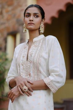 White straight short kurta featuring gota work. Paired with a salwar and a gota embroidered dupatta. - Aza Fashions Salwar Pattern, Diana Penty, Short Kurta, Gota Work, Embroidered Dupatta, Madhuri Dixit, Cocktail Reception, Luxury Sale, Kiara Advani