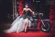 Black Leather Wedding Dress, Train Black And White, Short Tulle Skirt, Rock N Roll Dress