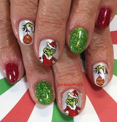 Grinch Nails Designs Short, Grinch And Max Nails, Grinch Manicure, Gel Nail Christmas Designs, Grinch Nails Short, Grinch Acrylic Nails, Short Grinch Nails, Grinch Nails Designs Easy, Short Almond Christmas Nails