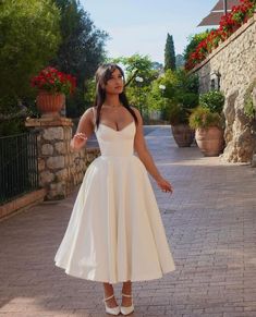 Summer Wedding Midi Dress With Full Skirt, White Full Skirt Bridesmaid Dress, Ankle Length Prom Dress, Prom Dresses Sleeveless, Glam Dresses, Dresses Evening, White Midi Dress