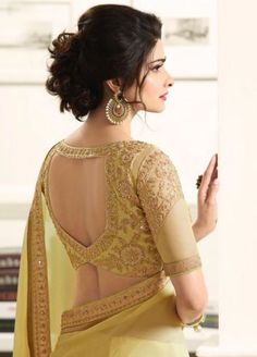 30+ Latest Pictures Of Blouse Back Designs with Saree for 2024 - Golden Blouse, Blouse Designs Catalogue, Saree Blouse Neck Designs, Backless Blouse Designs, New Saree Blouse Designs, Fashionable Saree Blouse Designs, Lehenga Blouse Designs, Blouse Back Neck Designs, Blouse Design Images