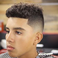 Short Curly Hair with Bald Fade: Best Curly Hair on Top with Taper Fade Haircuts on the Side and Back #menshairstyles #menshair #menshaircuts #menshaircutideas #menshairstyletrends #mensfashion #mensstyle #fade #curlyhair #curlyhairmen #curls #taperfade #taper Hispanic Hairstyles, High Top Fade Haircut, Top Fade Haircut, Hispanic Hair, High Fade Haircut, Boy Haircuts Short, Low Fade Haircut, Hispanic Men