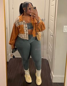 Fall Outfits Bigger Women, Plus Size Baddie Aesthetic, Walmart Outfits Black Women, Black Women Casual Fashion, Plus Size Fall Outfits Black Women, Plus Size Fall Fashion Black Women, Plus Size Fall Winter Outfits, Plus Size School Outfits Highschool, Plus Size Baddies Outfit