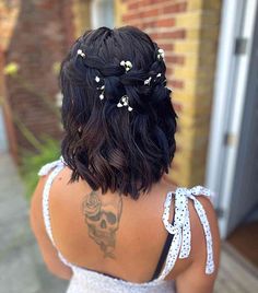 Bun Hairstyles For Prom, Romantic Bun, Half Up Half Down Short Hair, Formal Hairstyles For Short Hair, Hairstyles For Prom, Prom Hairstyles For Short Hair, Long Hair Wedding Styles, Hair Homecoming, Wedding Hairstyles Half Up Half Down