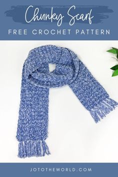 a blue and white scarf with text that reads chunky scarf free crochet pattern