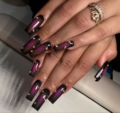 Black And Pink Airbrush Nails, Aura Nails With Rhinestones, Black And Magenta Nails, Purple Nails With Jewels, Black And Pink Aura Nails, All Black Nails With Rhinestones, Aura Nails With Gems, Aura Nails Black