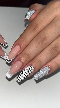 Tips Nails Acrylic, Summer Nail Ideas 2023, Nail 2023 Summer, Nails Print, Summer Nail 2023, Nails Colors Summer, Nail Designs Black, Summer Nail Inspiration