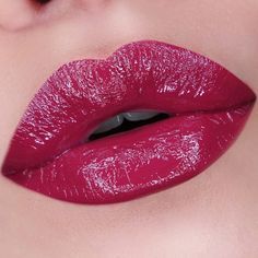 Bold Lipstick Makeup, Mac Lipstick Shades, Red Lipstick Shades, Nail Paint Shades, Too Faced Lipstick, Shiny Lipstick, Lip Trends, Lipstick Tutorial, Bold Lipstick