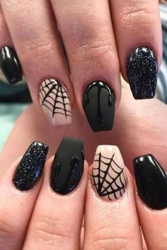 Black Halloween Nails, Holloween Nails, Halloween Nails Easy, Nail Acrylic, Halloween Acrylic Nails, Cute Halloween Nails, October Nails, Spider Webs, Halloween Nail Designs