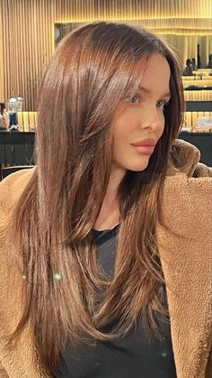 Global Hair Color, Hair Colors For Blue Eyes, Reddish Brown Hair Color, Micro Bangs, Natural Brown Hair, Warm Brown Hair, Red Brown Hair, Long Hair Color