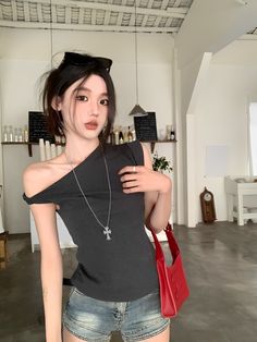 Similar top she wore in their Nylon Magazine April 2024 Issue shoot Top Kpop, Kpop Crop Top, White Two Piece, Nylon Magazine, Black Off Shoulder, Cutout Bodysuit, Neck Wrap, One Shoulder Tops, Blue Butterfly