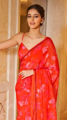 Isha Borah, Chunky Pandey, Indian Fits, Wedding Ootd, Ananya Pandey, Stitched Saree, Blouse Designs Catalogue, Printed Organza, Ananya Panday