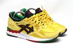 ASICS  GEL-LYTE V  2015  ~CARNIVAL PACK~  MENS SIZE 9.5 9/10 INCLUDES ORIGINAL BOX & HANG TAGS SHOE TRESS NOT INCLUDED 100% AUTHENTIC AS ALWAYS FAST SHIP!! Asics Gel Lyte, Gel Lyte, Retro 90s, Asics Gel, Hang Tags, Nike Air, Athletic Shoes, Original Box, Carnival