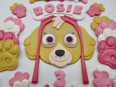 a cake decorated to look like a dog