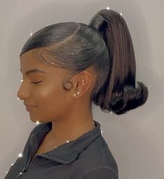 Slicked Back Hairstyles, Hair Accessories Bun, Weave Ponytail Hairstyles, Geometric Hair Clip, Birthday Hairstyles, Black Ponytail Hairstyles, Slick Back, Slicked Back Hair, Slick Hairstyles