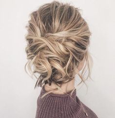 Messy Wedding Updo, Updo Hairstyles, Wedding Hairstyles Updo, Relaxed Hair, Trending Hairstyles, Messy Hairstyles