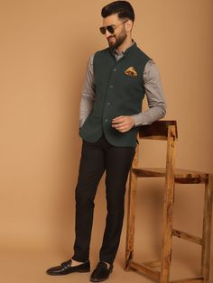 Color_Green Nehru Jacket For Men Formal, Wedding Guest Outfit Men, Mens Formal Outfits, Wedding Matching Outfits, Formal Suits Men, Nehru Jacket For Men, Mens Kurta Designs, Men's Ethnic Wear, Mens Kurta