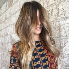 Caramel Hair Colour, Hairstyles Graduation, Fall Bronde Balayage, Wet Look Hair, Hair Colour Ideas, Bronde Balayage, Short Sassy Hair, Caramel Hair, Blending Gray Hair