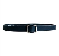 Cyrillus belt in black leather and silver metal buckle, in good condition. Unique piece, vintage from the 90s. Can fit sizes 38, 40, 42, M, L Length, 85cm. Minimum length, 80cm. Maximum length, 90cm. Width, 3cm. In cowhide leather. Formal Adjustable Belts With Buckle Closure, Adjustable Formal Belt With Buckle Closure, Adjustable Belt With Buckle Closure For Formal Wear, Formal Black Antique Belt Buckle, Black Formal Belt With Antique Buckle, Formal Black Belt With Antique Buckle, Vintage Black Belt With Buckle Closure, Modern Formal Belt With Antique Buckle, Women's Belt