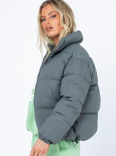 Puffer Jacket   Oversized fit   Ashley is wearing a size AU 8 / US 4  100% polyester   Windbreaker material   High neck   Zip front fastening   Twin hip pockets   Elasticated drawstring waistband   Non-stretch  Fully lined Puffer Jacket Oversized, Green Puffer, Festival Jacket, Puffer Parka, Fleece Dress, Sweatshirt Set, Outerwear Outfit, Knit Sweatshirt, Casual Tank Tops