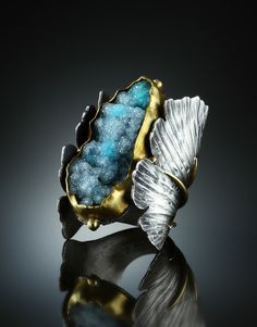 Druzy Chrysocolla Ring. Fabricated Sterling Silver and 18k. www.amybuettner.com https://www.facebook.com/pages/Metalsmiths-Amy-Buettner-Tucker-Glasow/101876779907812?ref=hl https://www.etsy.com/people/amybuettner http://instagram.com/amybuettnertuckerglasow Chrysocolla Ring, Blue Stone, Modern Jewelry, Gold And Silver, Druzy, Amazing Jewelry, Jewelry Art, Jewelry Inspiration