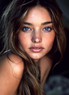 X Miranda Kerr is a bronzed beauty we love Anja Rubik, Kesha, Rosie Huntington Whiteley, Miranda Kerr, Cara Delevingne, 인물 사진, Perfect Woman, Cool Eyes, Charlotte Tilbury