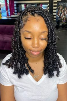 Distressed Locs Bob Short Soft Locs Styles, Soft Locs Bob Hairstyles, Faux Locs Short Hairstyles, Faux Locs Side Part, Bohemian Locs Short, Jumbo Faux Locs Short, Soft Locs Hairstyles Short, Mid Length Faux Locs