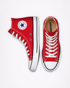 Chuck Taylor All Star Optical White Low Top Shoe 70s Outfit Ideas, Stars Converse, Red Chucks, 70s Outfit, Galaxy Converse, Platform Chucks, Galaxy Vans, High Top Chucks, Shoe Converse