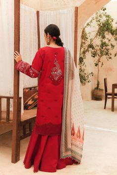 Brand: Zara ShahjahanProduct Code: Zara Shahjahan - ZEENATCollection: Zara Shahjahan Luxury Lawn Collection 2022Fabric: Lawn Embroidered Lawn Suits Unstitched 3 Piece Embroidered Front 0.65 Yard Embroidered Back 1.4 Yards Embroidered Sleeves 0.65 Yard Embroidered Back Motif (1) Embroidered Border (2) Embroidered Dupatta Patti 8.5 Yards Printed Silk Dupatta 2.6 Yards Plain Cambric Trouser 2.15 Yards Zara Shahjahan Luxury Lawn Collection 2022 Authenticity Guaranteed – 100% Original Brand. 3 Days R Mulmul Sets With Resham Embroidery For Eid, Red Unstitched Sharara With Naqshi Detailing, Traditional Drape Sharara In Cambric With Dabka, Traditional Drape Cambric Sharara With Dabka, Unstitched Traditional Palazzo Set With Dabka Work, Wedding Palazzo Set For Eid In Cambric, Semi-stitched Mulmul Sets For Eid, Unstitched Cambric Sharara With Zari Work, Traditional Cambric Palazzo Set For Wedding