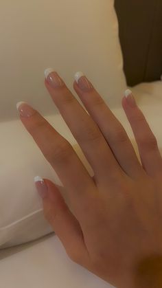 Small Nail Extension Ideas, Nails On Small Hands, Small Nail Extensions, Basic Nail Extensions, Small Nails Aesthetic, French Fade Nails, خواتم خطوبة, Gel Nails French, Simple Gel Nails