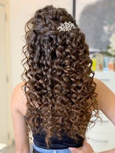 Pageant Hair Curly Hair, Hairstyles Curly Hair For Wedding, Haïr Style For Curly Hair For Wedding, Hairstyles For Prom For Curly Hair, Hair Styles For Curly Hair Prom, Hairstyle For Curly Hair Wedding, Hairstyle For Curly Hair For Wedding, Romantic Curly Hairstyles Wedding, Pageant Hair Natural Curly