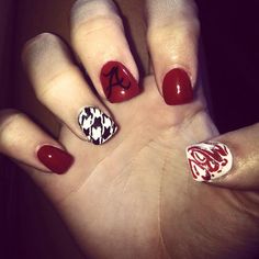 Love love love these Alabama roll tide nails!! Want!! Fingernail Designs, Alabama Roll Tide, Fingernail Polish, Roll Tide, Love Love Love, Crimson Tide, Nails Designs