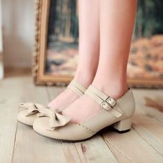 New Womens Sweet Round Toe Bowknot Block Heel Mary Janes Lolita Shoes Plus Size | eBay Vintage Beige Flat Heels, Retro Round Toe Heels With Bow, Shoes Gothic, Heel Mary Janes, Men High Heels, Gladiator Boots, Shoes Hack, Country Boots, Chunky Heel Pumps