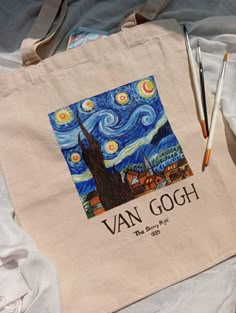 Painting On Bags Ideas Aesthetic, Drawing On Bag, Tote Bags Design Ideas, Drawing On Tote Bag