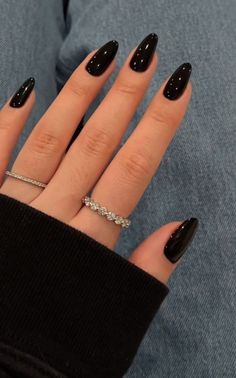 Paznokcie Hello Kitty, Black Almond Nails, خواتم خطوبة, Black Gel Nails, Matte Black Nails, Black Acrylic Nails, Nagel Tips, Goth Nails, Smink Inspiration