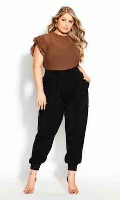 Plus Size Business Attire, Plus Size Clothes For Women, Trendy Work Outfit, Casual Outfits Plus Size, Art Therapist, Curvy Style, Office Outfits Women