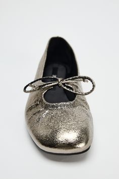 Evening Ballet Flats For Fall, Fall Evening Ballet Flats, Party Ballet Flats For Fall With Closed Toe, Fall Party Ballet Flats With Closed Toe, Slip-on Ballet Flats For Evening, Elegant Metallic Closed Toe Flats, Slip-on Ballet Flats For Formal Occasions, Classic Party Flats With Round Toe, Classic Round Toe Party Flats