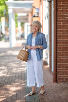 Grandma Clothes, Dressed For My Day, Grandma Fashion, Summer Wardrobe Essentials, Over 60 Fashion, White Linen Pants, Crop Dress, Summer Work, Summer Work Outfits