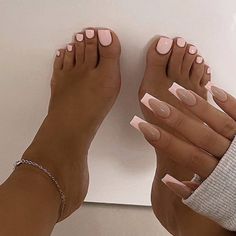 French Tip Acrylic Nails, Acrylic Nails Coffin Pink, Pink Nail, Pink Acrylic Nails, Square Acrylic Nails, Classy Nails, Manicure E Pedicure